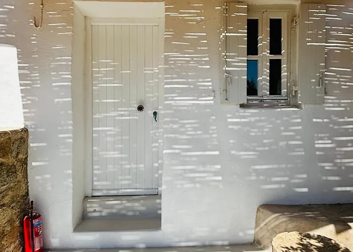 Stone Built Ferretti * Plintri