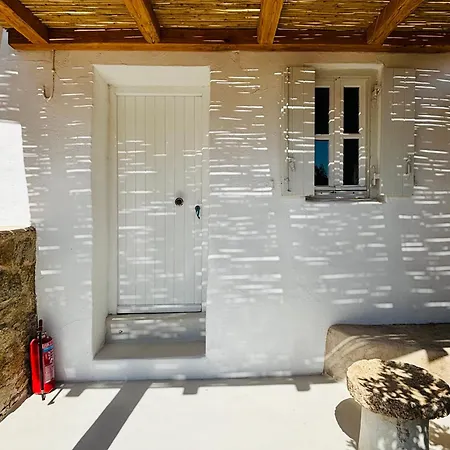 Stone Built Ferretti * Plintri