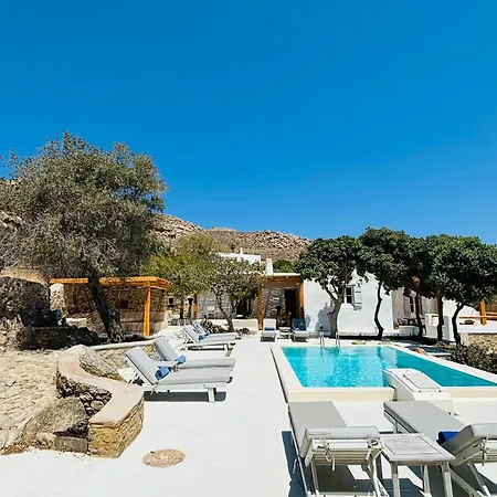 Stone Built Ferretti * Plintri