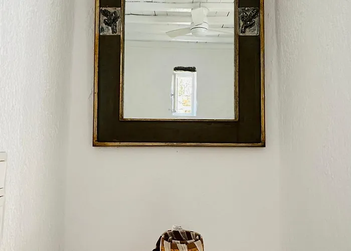 Vila Stone Built Ferretti *