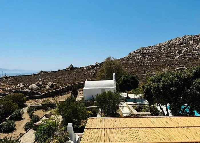 Vila Stone Built Ferretti *