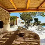 Stone Built Ferretti فيلة Plintri